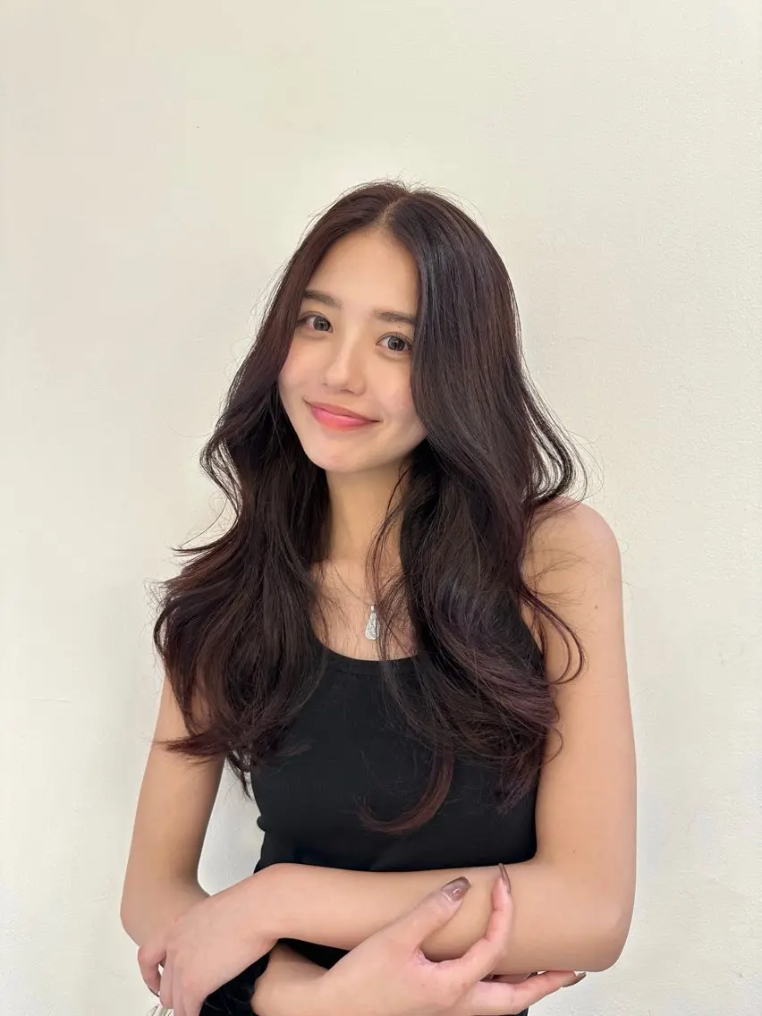 ロング 山下 凪澄のヘアスタイル