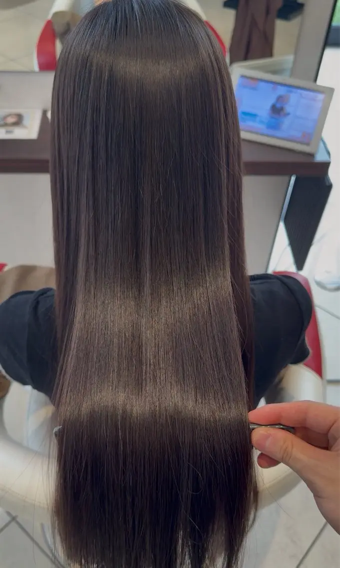 ロング カット 縮毛矯正 トリートメント 荒木 郁実のヘアスタイル