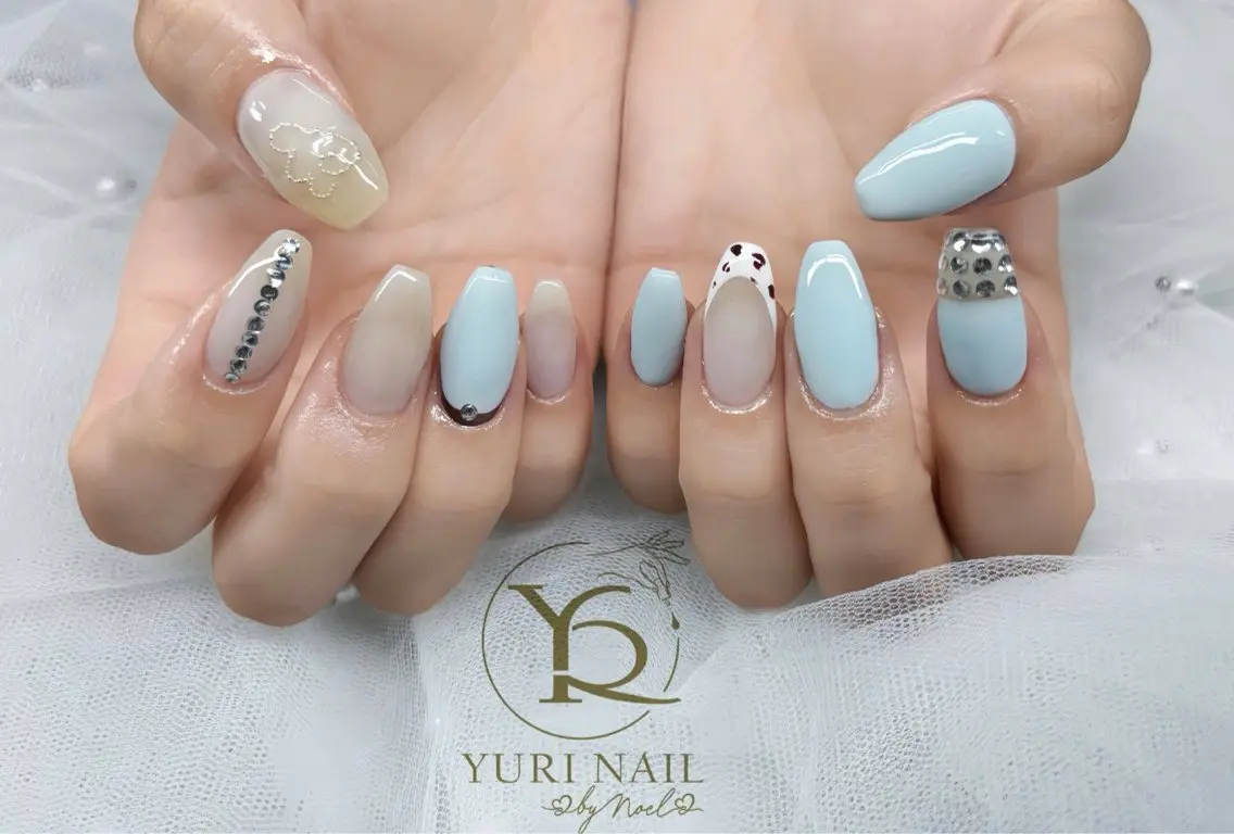 ネイル チークネイル フットネイル グラデーション 韓国ネイル 持ち込み ハンドネイル フットネイル ハンドケア YURI Nail NARITAのネイルデザイン