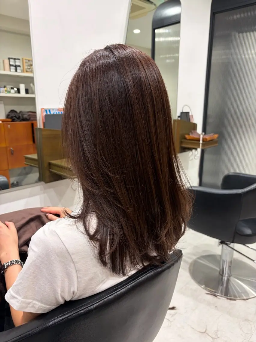 セミロング 髪質改善 レイヤーカット トリートメント カット ヘアカラー トリートメント 銀座/髪質改善/ 艶感カラー/岸田佳祐のヘアスタイル
