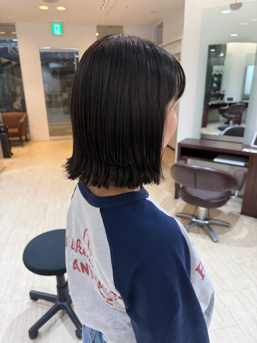 ミディアム ボブ 外ハネヘア 舘山 みらいのヘアスタイル