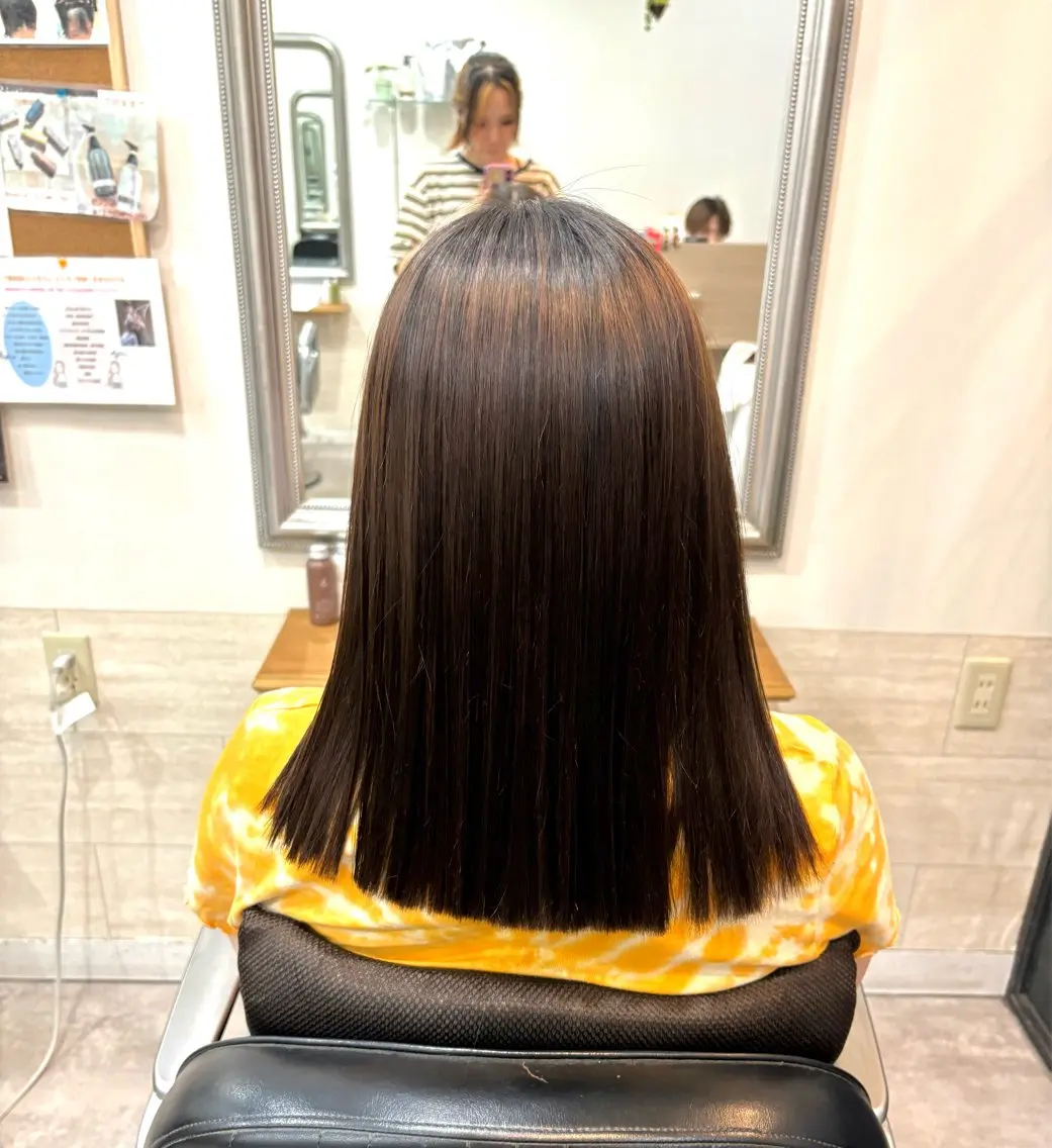 セミロング 堀川 希歩のヘアスタイル