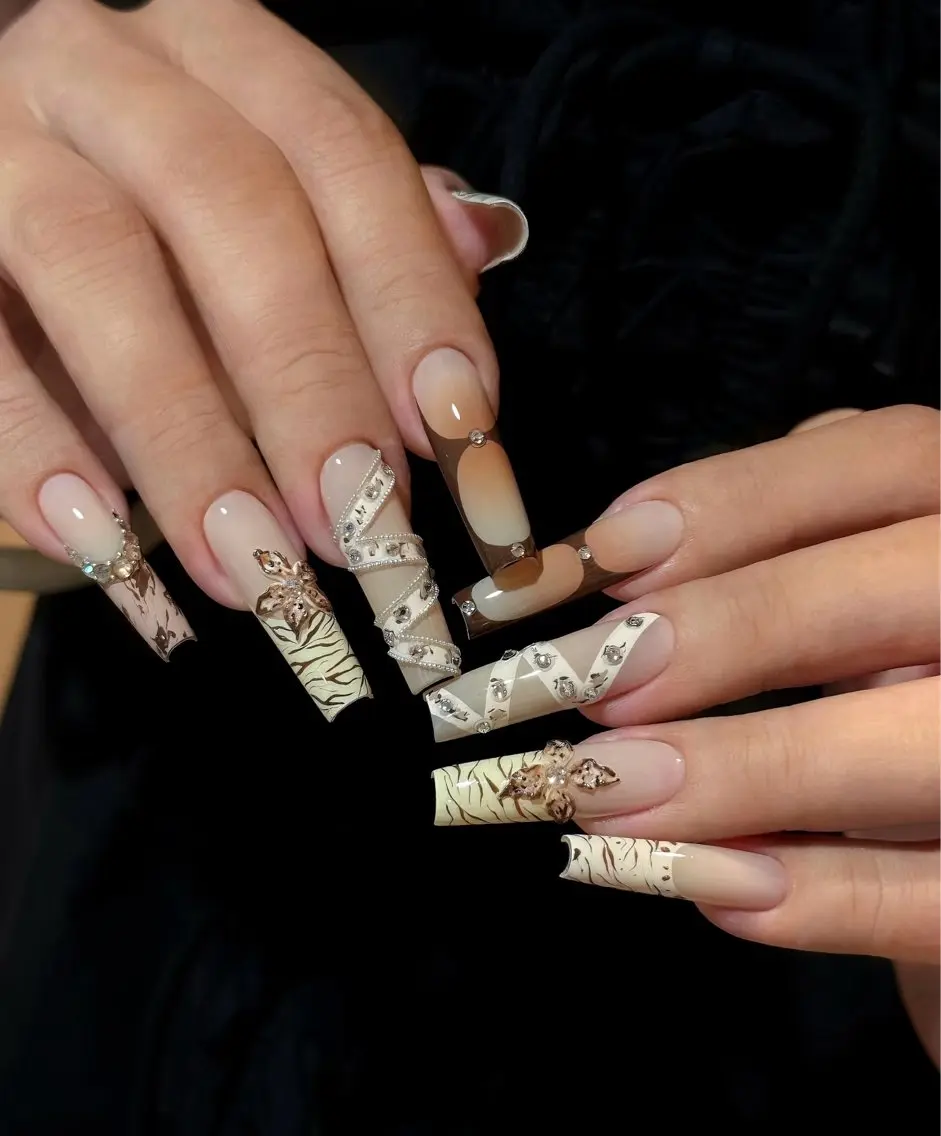 ネイル アートネイル フレンチネイル マグネットネイル ミラーネイル オフィスネイル ハンドネイル Blossom nail_研修のネイルデザイン