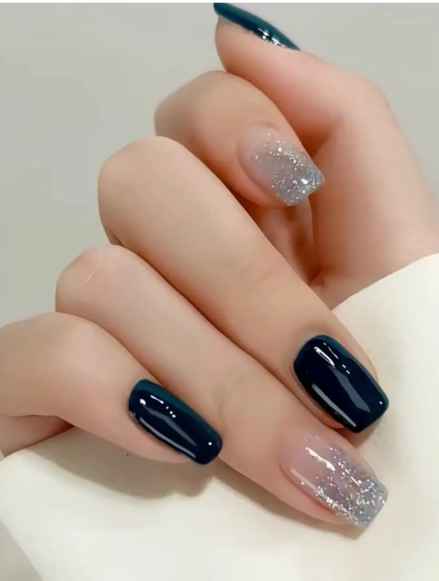 ネイル チークネイル 長さ出し フラワーネイル フレンチネイル ガーリー sun nail池袋 モデル募集のネイルデザイン