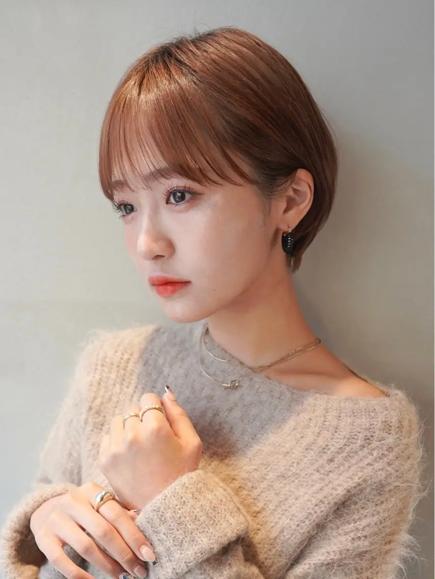 ショート カラー ショートヘア カット ヘアカラー トリートメント 切りっぱなしボブ/ 艶カラー/綾莉のヘアスタイル
