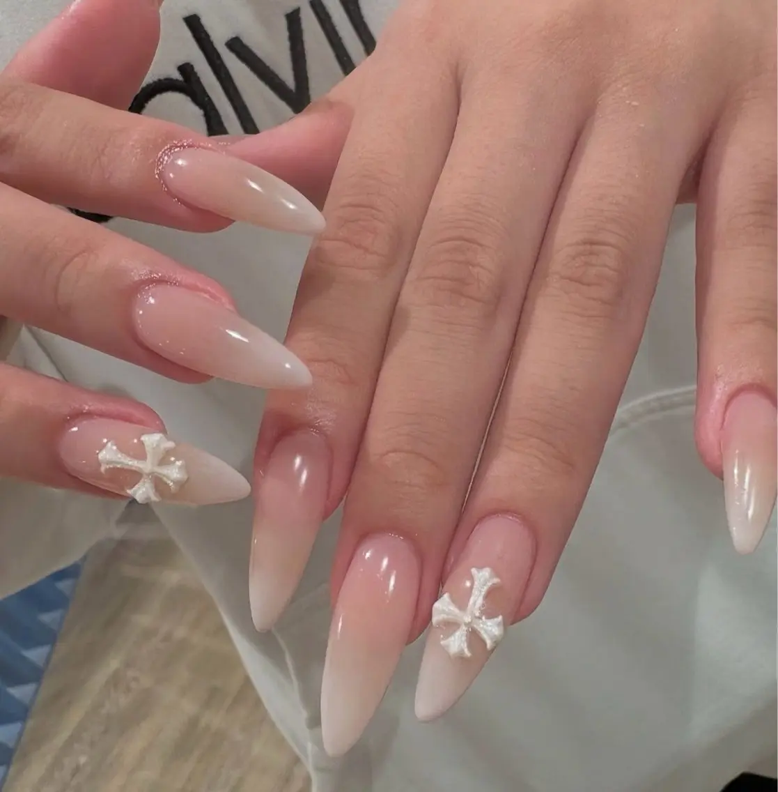 ネイル ハンドネイル BERA NAILSのネイルデザイン