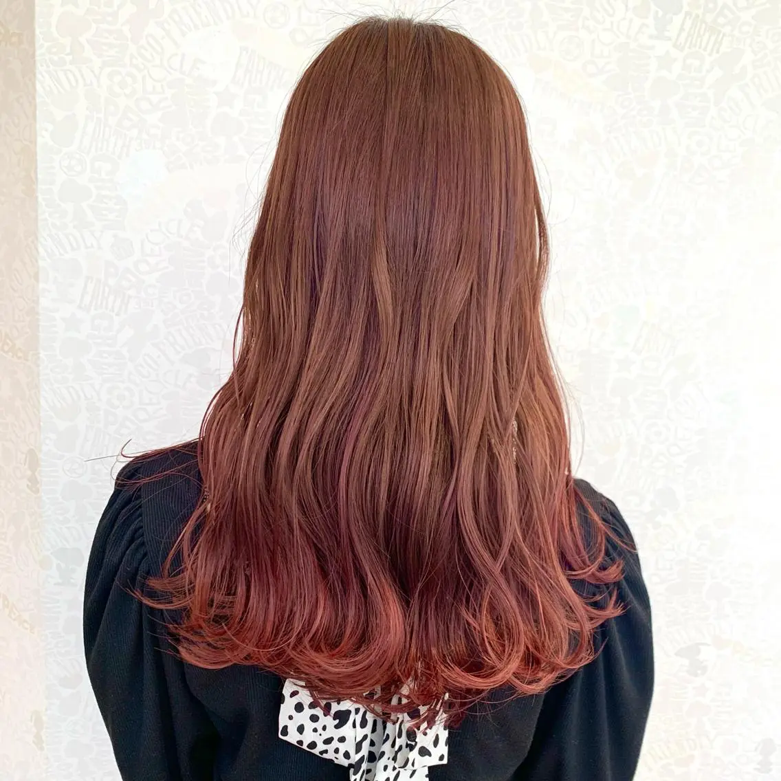 ロング カラー バレイヤージュ グラデーションカラー ピンクカラー レイヤーカット ムラヨシ ショータのヘアスタイル