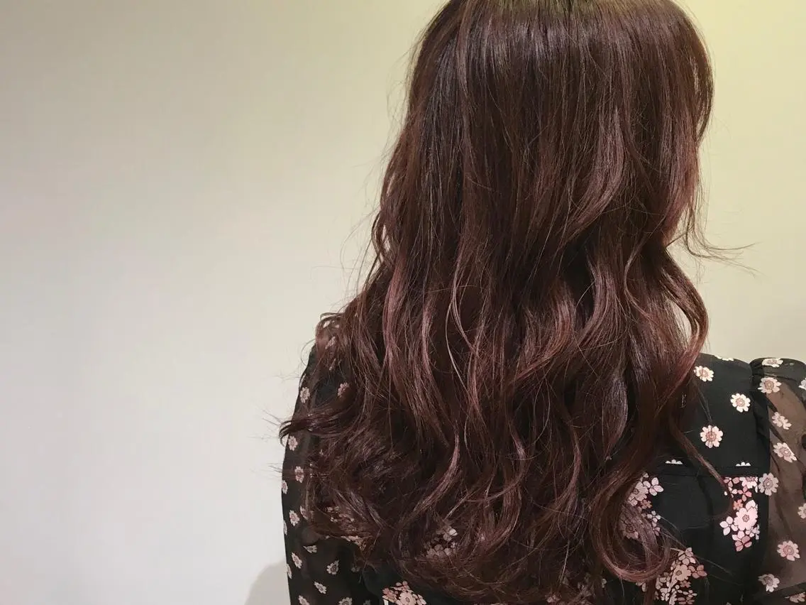 セミロング ROUTE ルートのヘアスタイル