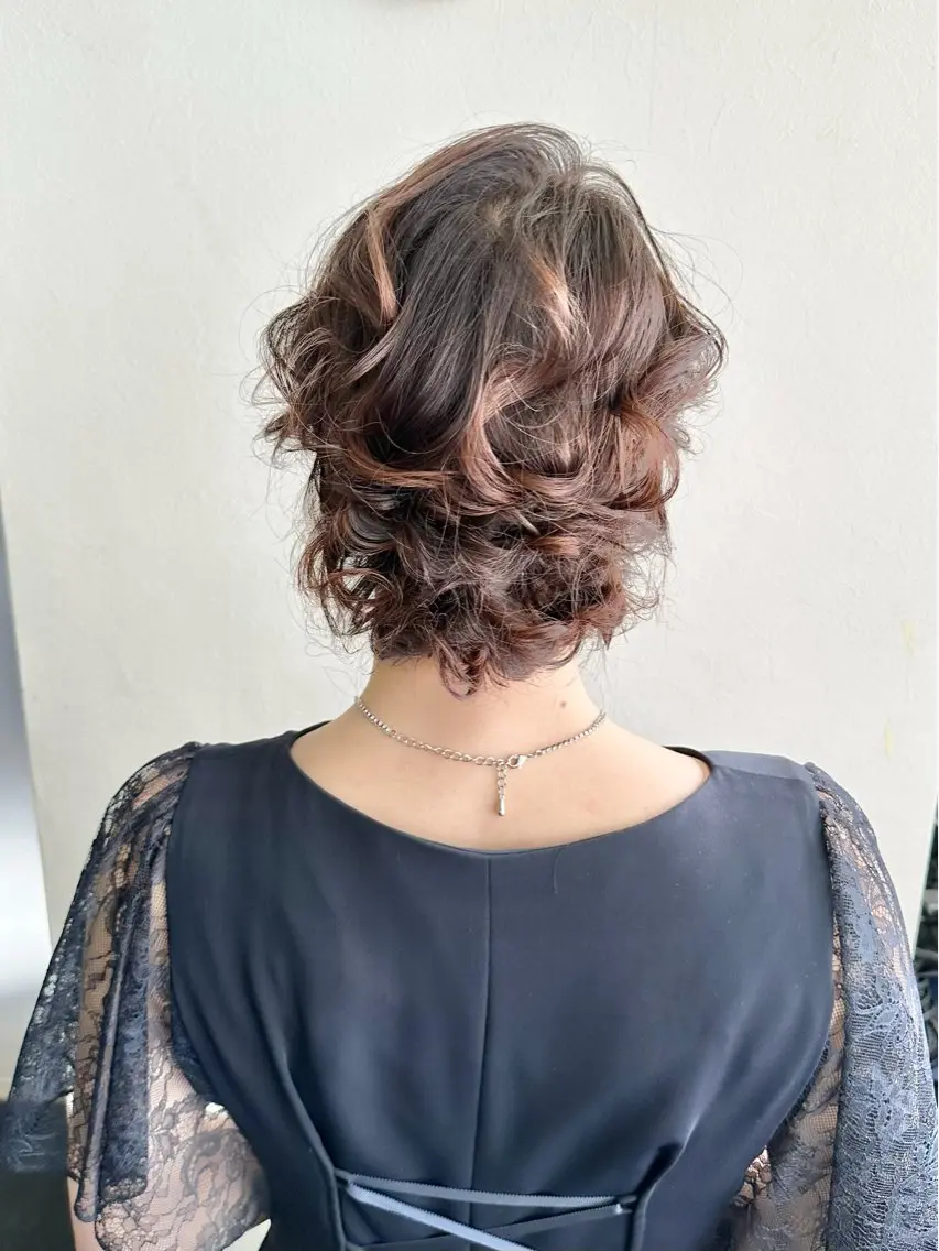 ヘアアレンジ ローシニヨン 谷口 弥生のヘアスタイル