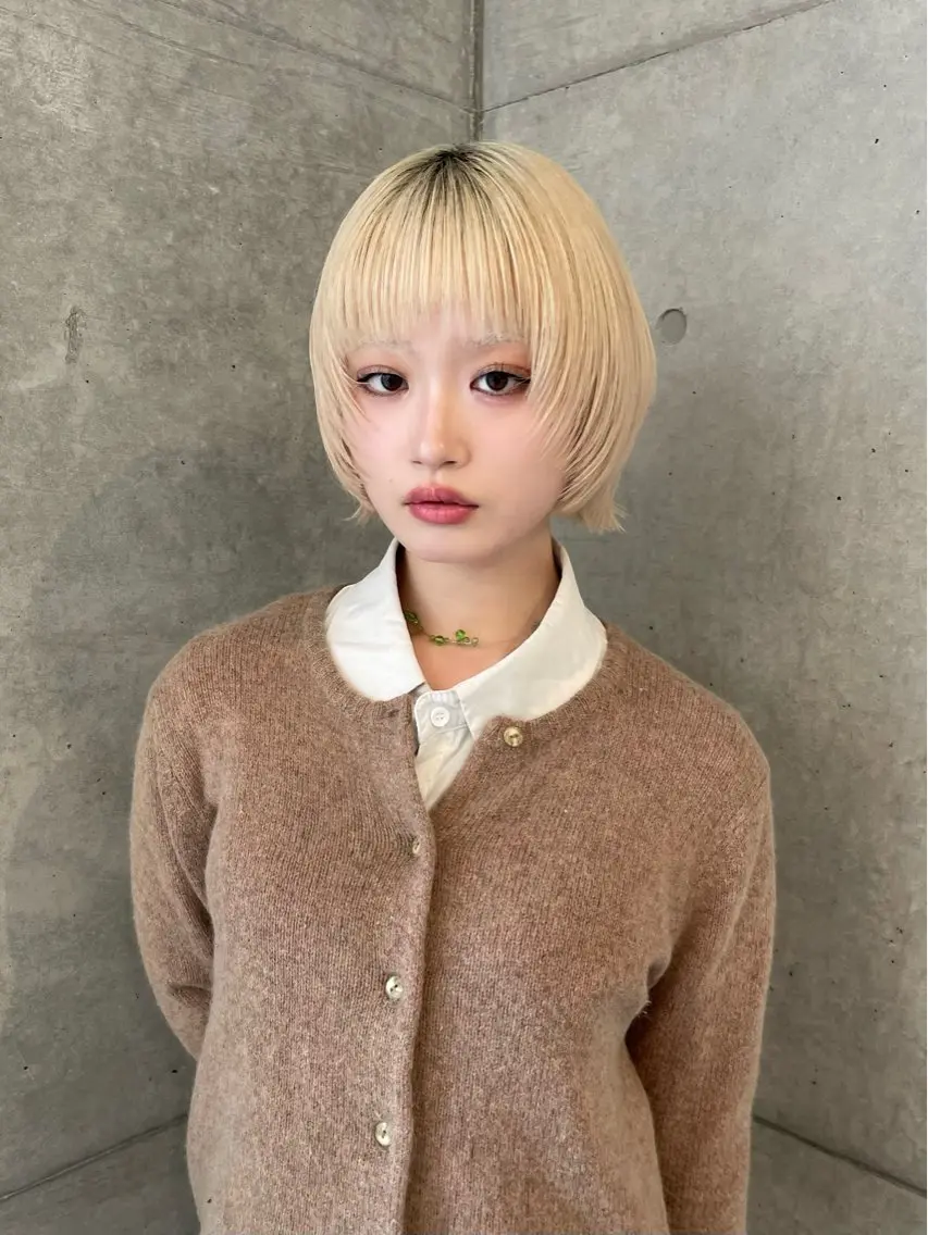 ミディアム カラー ブロンド 顔まわりレイヤー レイヤーカット ハッシュカット/ハイ トーン/HIROKIのヘアスタイル