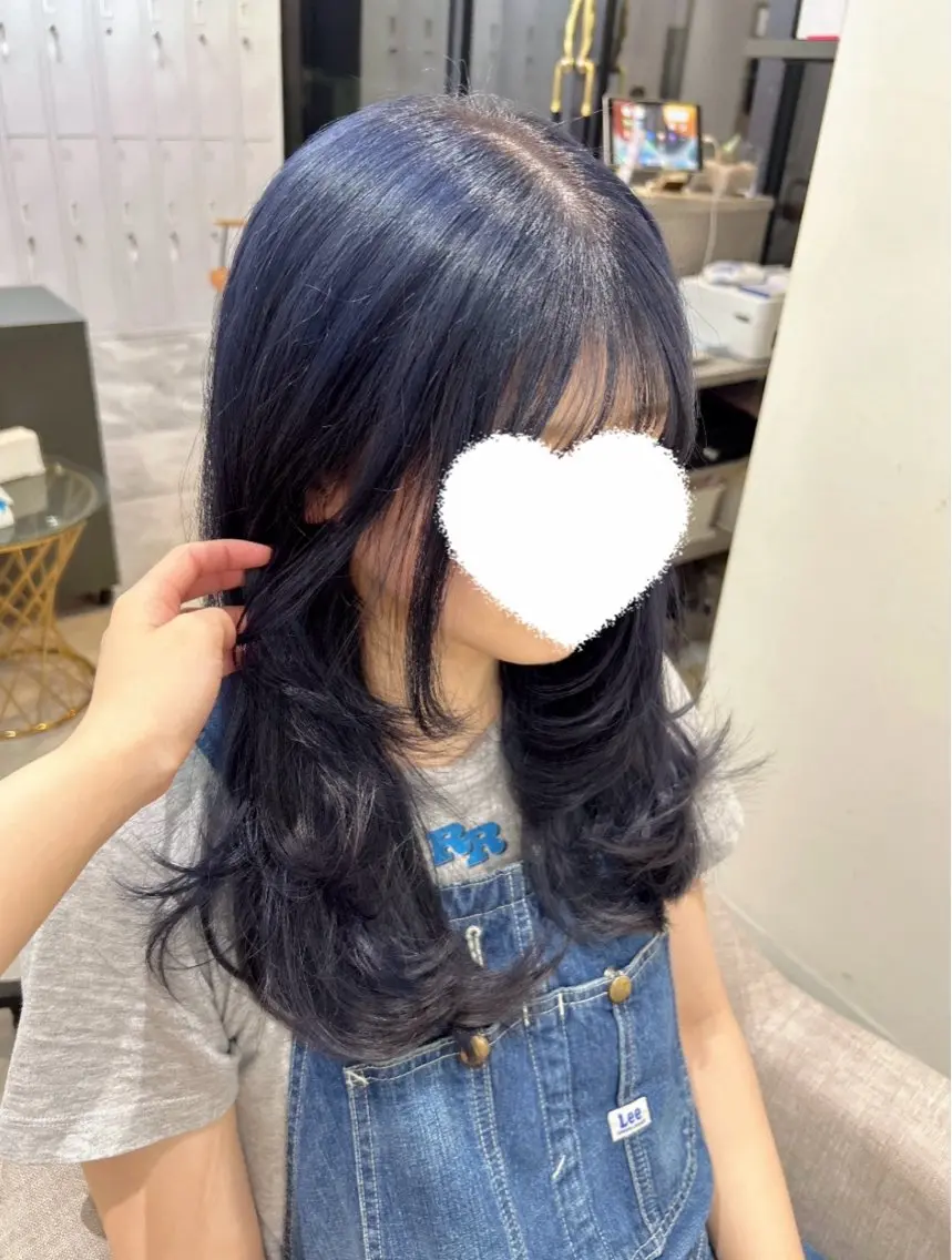 ロング 西山 るいのヘアスタイル