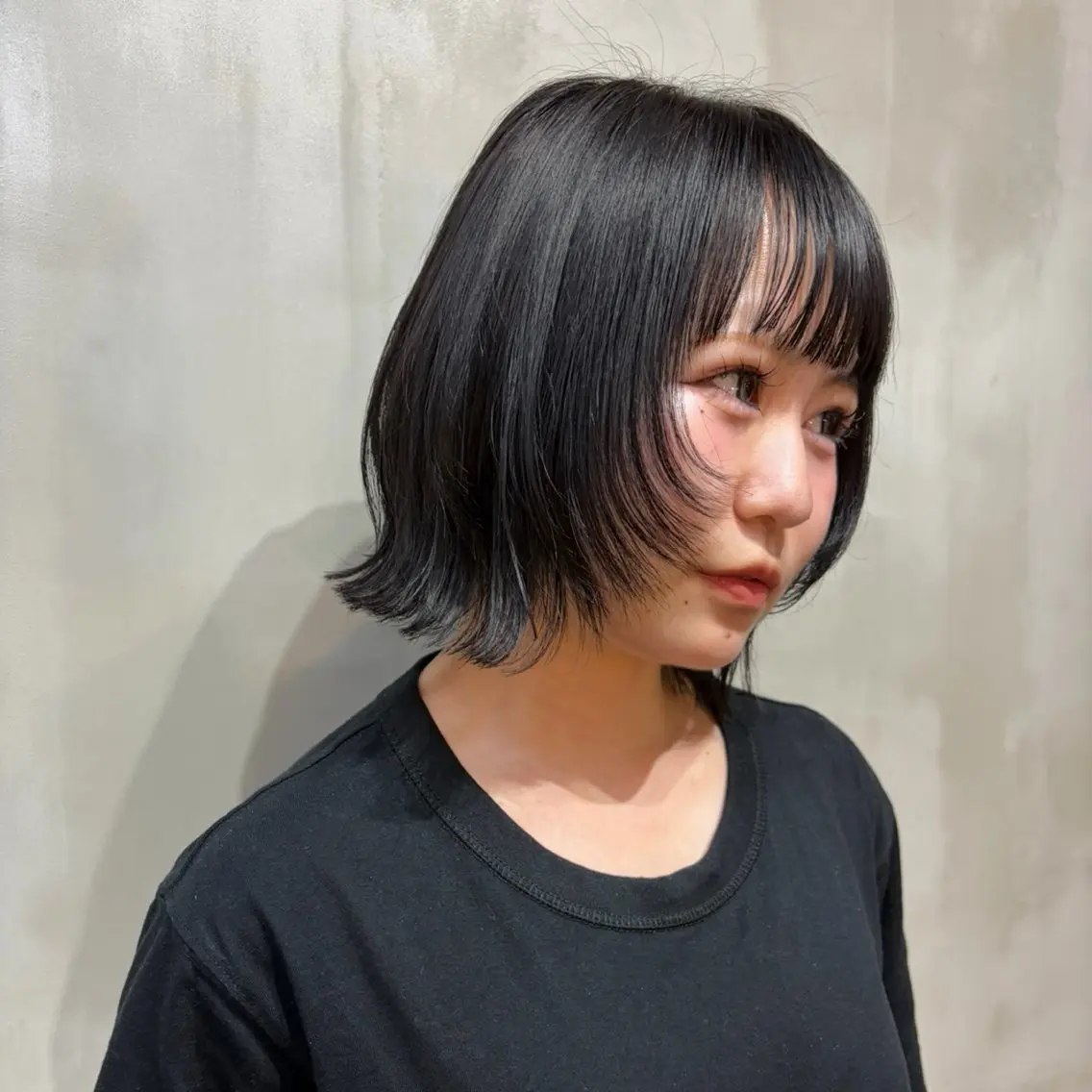 ショート ボブレイヤー ボブ レイヤーカット カット 縮毛矯正 qpula misuzuのヘアスタイル