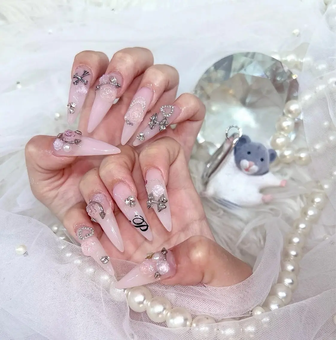 ネイル ジェルネイル 韓国ネイル 持ち込み シンプルネイル ワンホンネイル ハンドネイル 🎀AURA Nailsalonのネイルデザイン