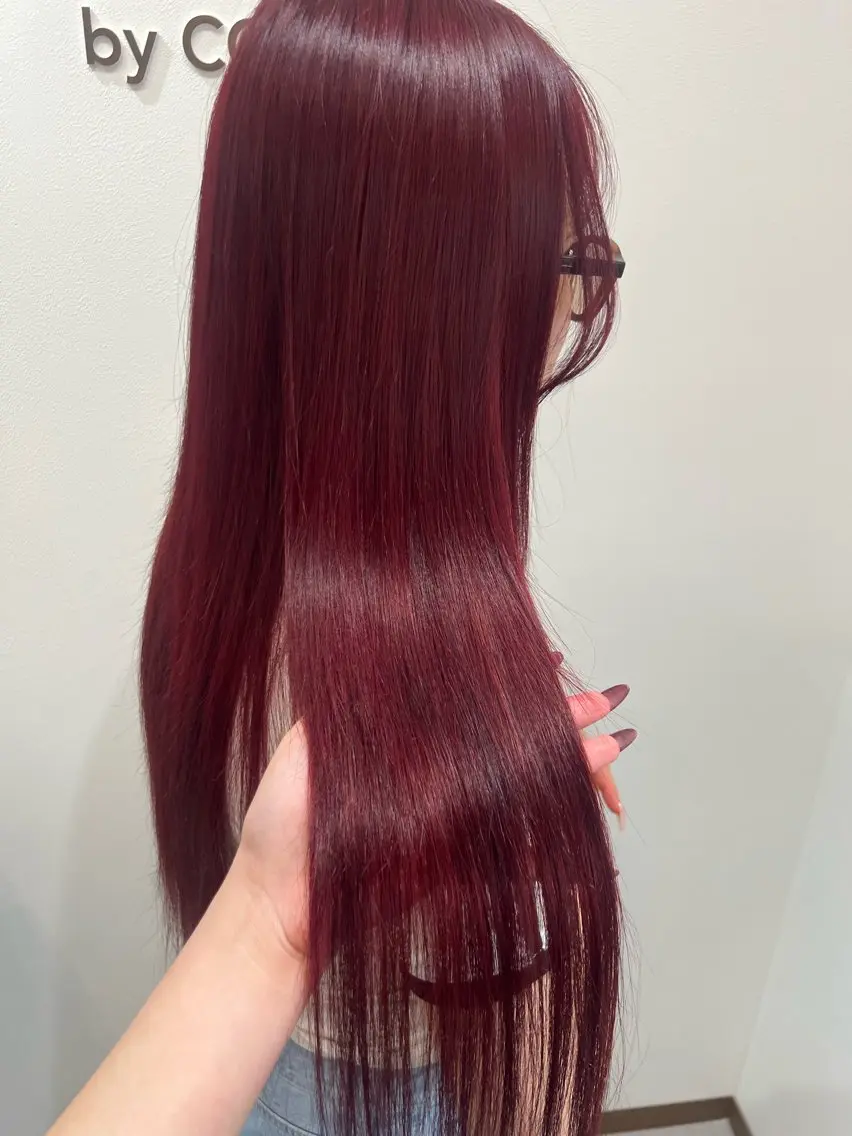 ロング カラー 松本 菜那のヘアスタイル