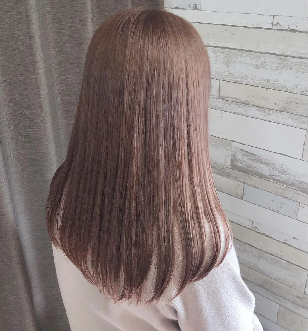 ロング 🪄🫧ハイトーン/ 乙津茜🐰L'wisのヘアスタイル