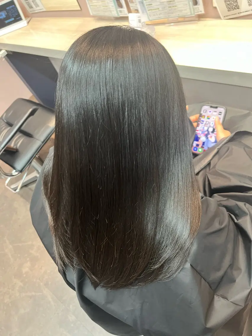 ミディアム カラー ヘアカラー トリートメント 宮下 浩一のヘアスタイル