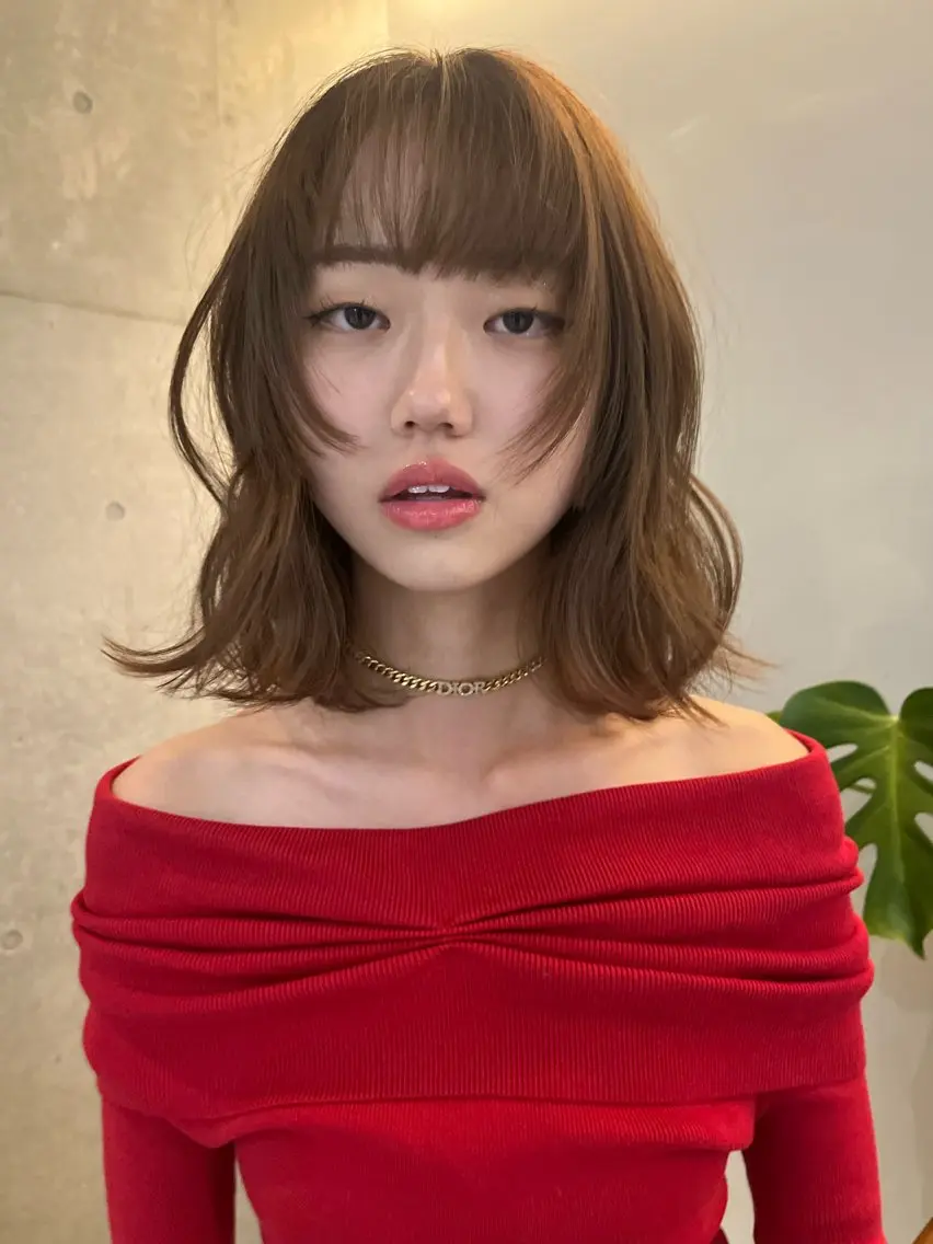 ミディアム カット ヘアカラー レイヤーカット\ウル フ chinatsuのヘアスタイル