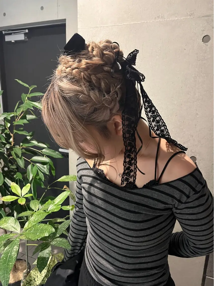 セミロング ヘアアレンジ ボブ 髪質改善 レイヤーカット 広香🪽ハイトーン/ レイヤー/ヘアセットのヘアスタイル