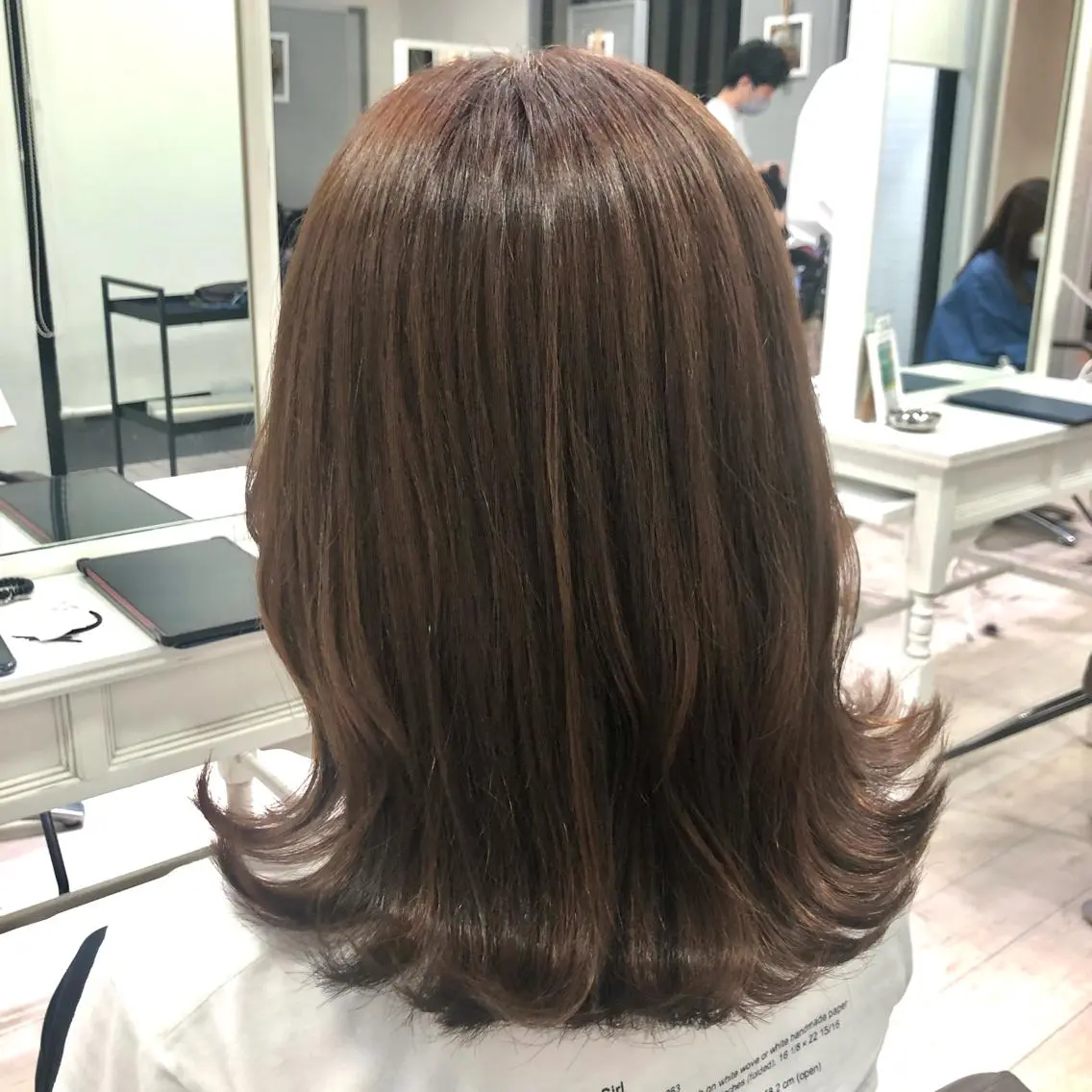 ミディアム カラー ブラウンカラー ナチュラルブラウン 村上 佳織のヘアスタイル