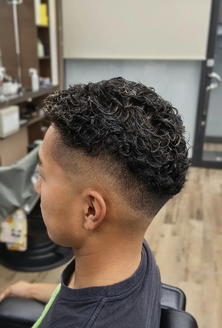 ショート パーマ 理容プラージュ燕三条 福井のヘアスタイル