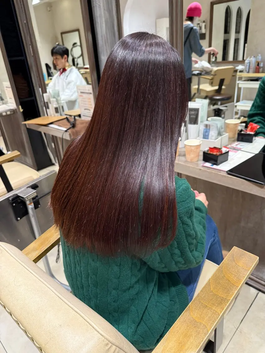 セミロング カット ヘアカラー 縮毛矯正 🫧ボブ/ツヤ髪/美 髪矯正／菜結のヘアスタイル