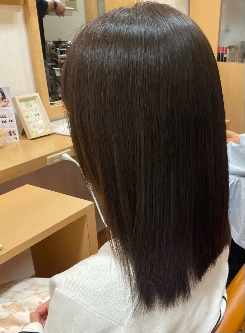 カラー 髪質改善 小島 愛のヘアスタイル