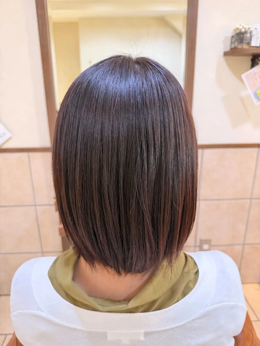 ミディアム カラー ブラウンカラー ピンクカラー ピンクブラウン ヘアカラー 井上 琉菜のヘアスタイル