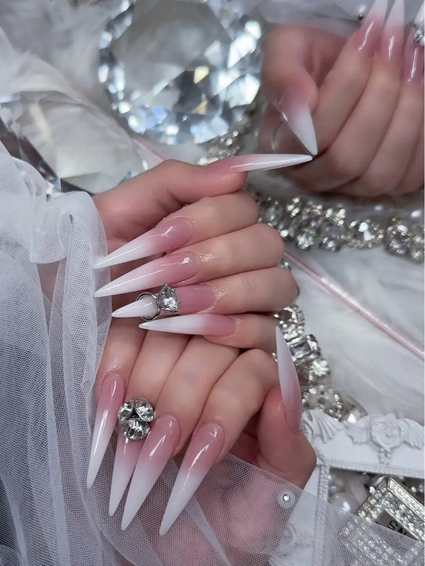 ネイル ハンドネイル MADIA YUKIHOのネイルデザイン