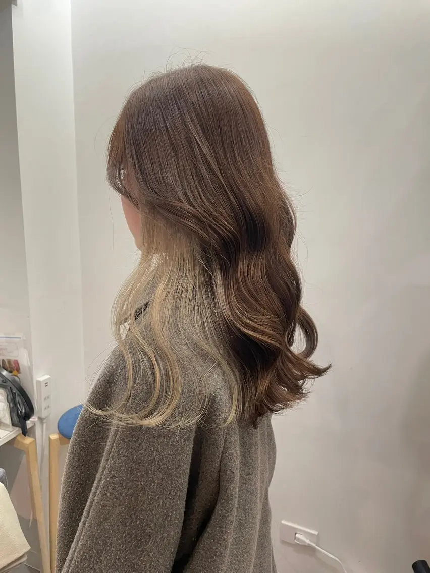 セミロング カラー カット ヘアカラー トリートメント 原宿/ダブルカラー/ ブリーチ🎀れいなのヘアスタイル