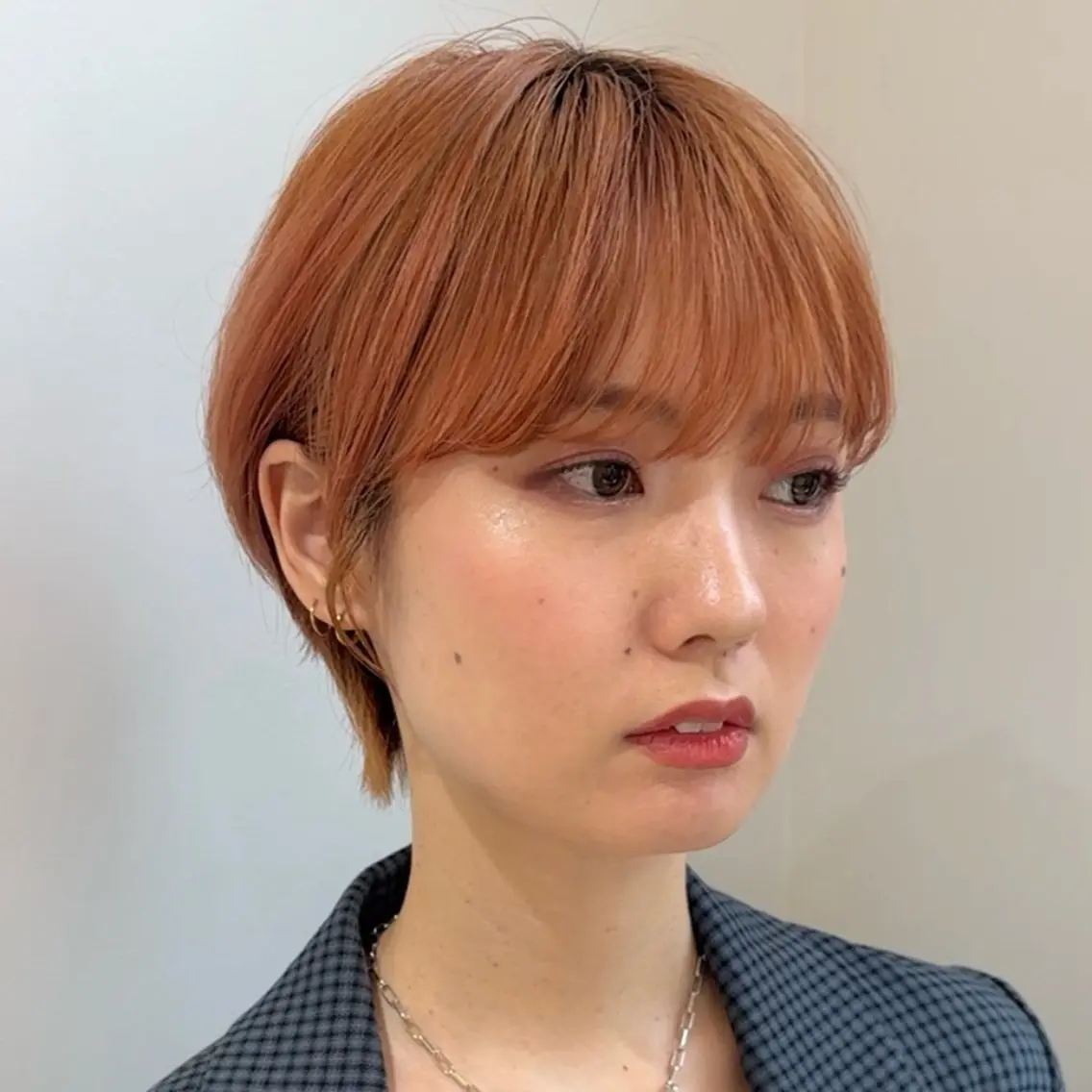 ショート カラー ショートボブ 丸みショート 透明感カラー ボブ ショートヘア カット ヘアカラー トリートメント ショート/ボブ/縮毛 原宿🪷Akinaのヘアスタイル
