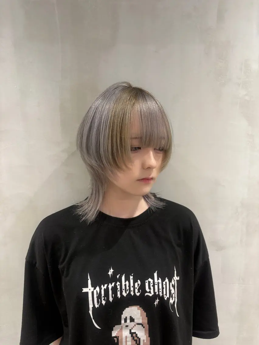 ショート 🐺イノウエ サキ🐺のヘアスタイル