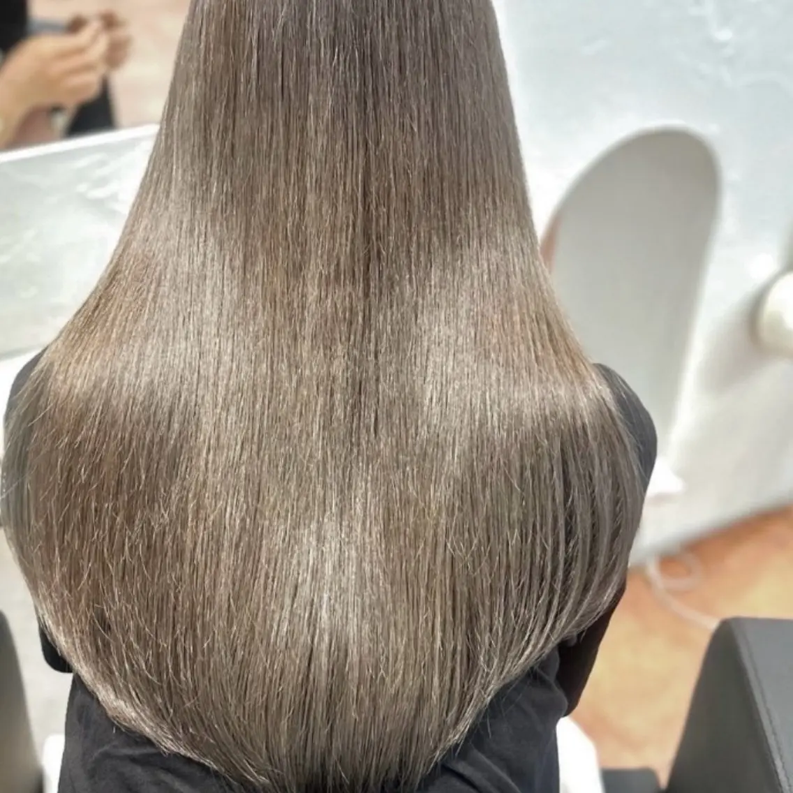 ロング 三浦 悠のヘアスタイル