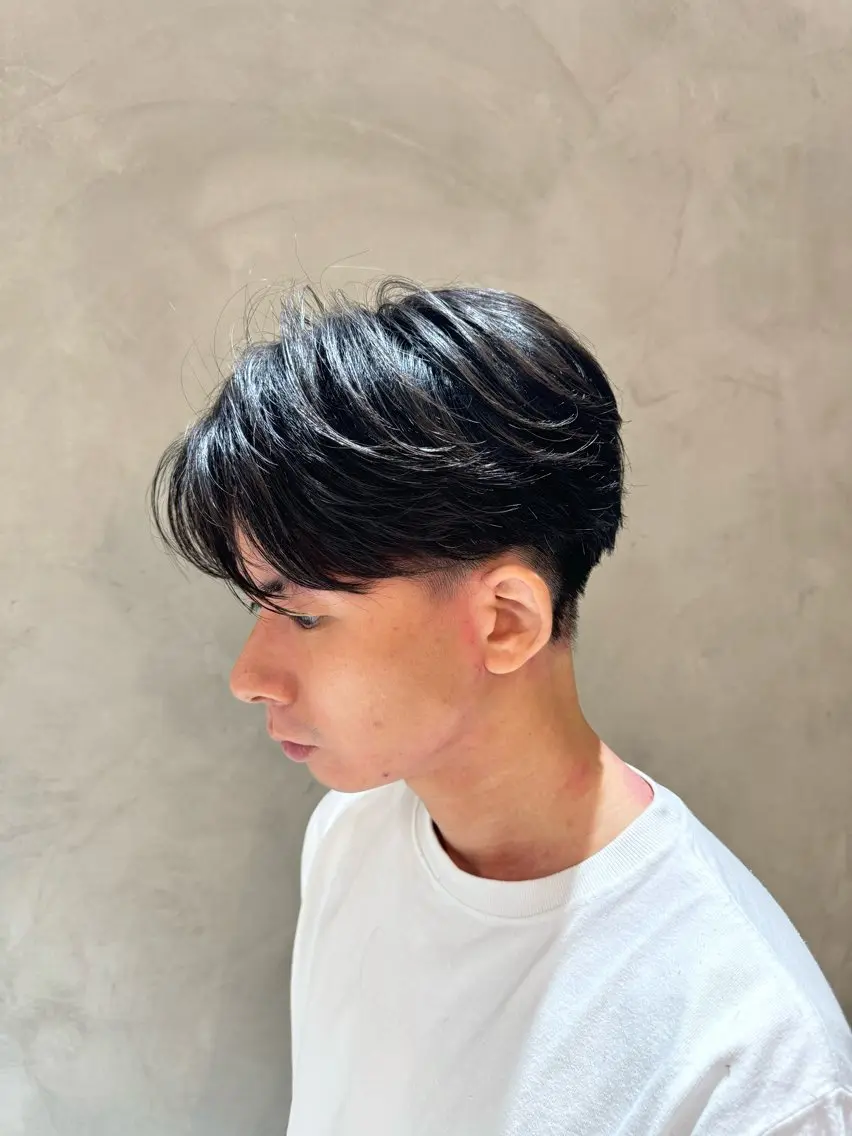 ショート パーマ メンズ センターパート メンズパーマ ニュアンスパーマ 横浜/レイヤー/ カネコのヘアスタイル