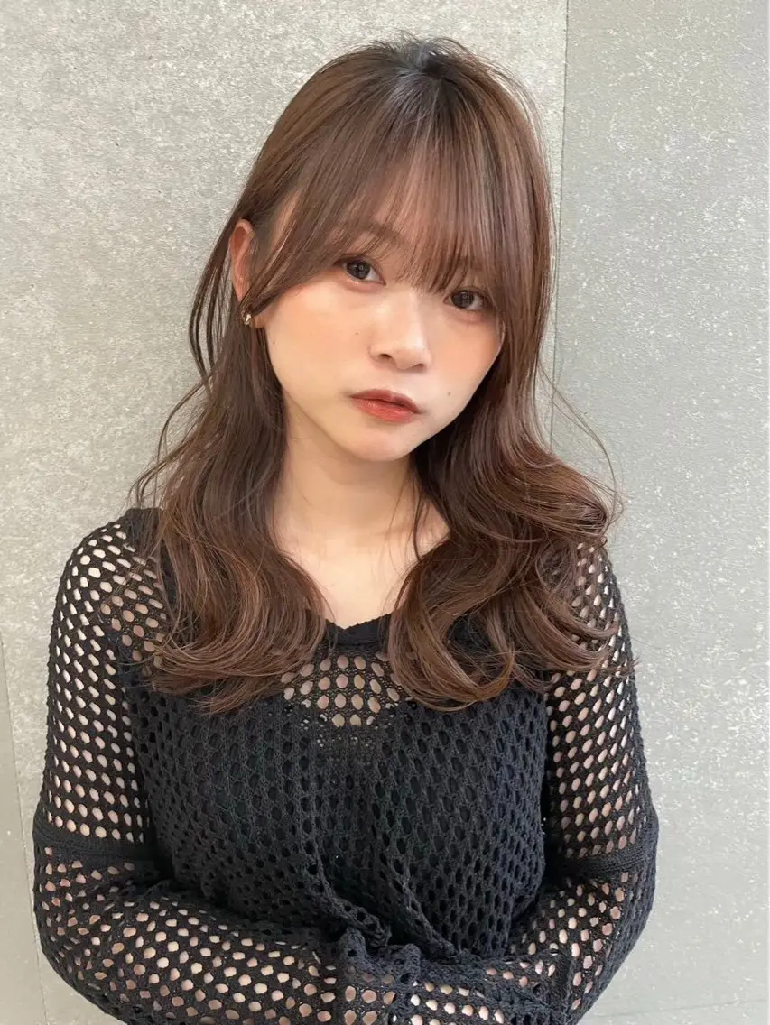 ミディアム 顔周りカット 韓国風ヘア レイヤーカット 似合わせカット 小顔カット カット 縮毛矯正 トリートメント 小顔レイヤー/顔周り 艶髪カラー/金山のヘアスタイル