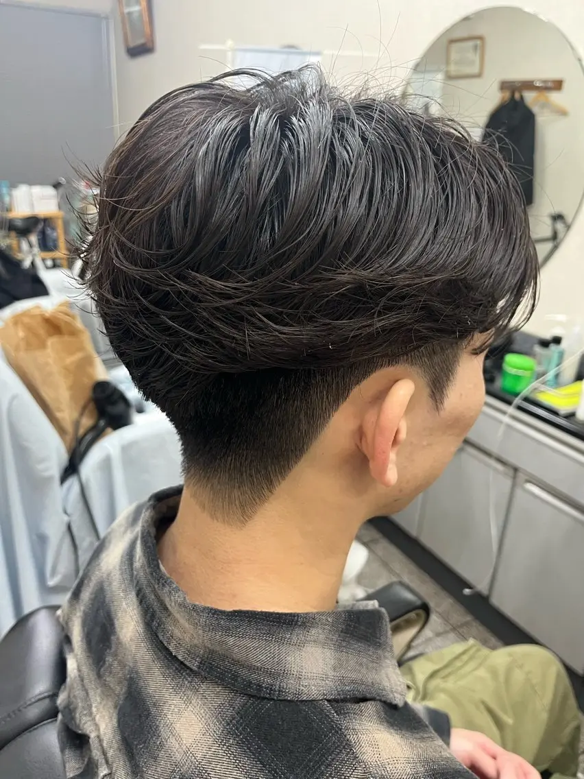 ミディアム パーマ ミディアムパーマ ニュアンスパーマ カット パーマ ＢＡＲＢＥＲ koyoのヘアスタイル