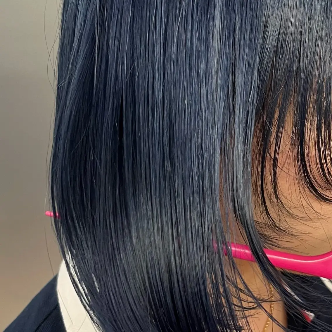 カラー 透明感カラー ダブルカラー ネイビーカラー ヘアカラー レイヤー/個性惹き出 すカラー/yuukaのヘアスタイル