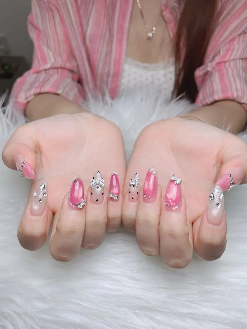 ネイル ガーリー ハート 韓国ネイル ニュアンスネイル リボン ハンドネイル Sora nail 長さ出し専門店のネイルデザイン