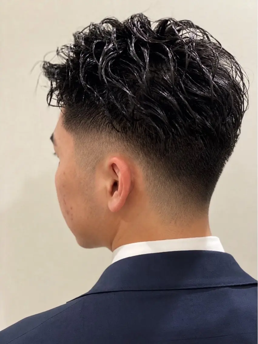 ショート メンズ フェードカット メンズパーマ スキンフェード 【メンズパーマ/フェ ード特化】小野田悠希のヘアスタイル