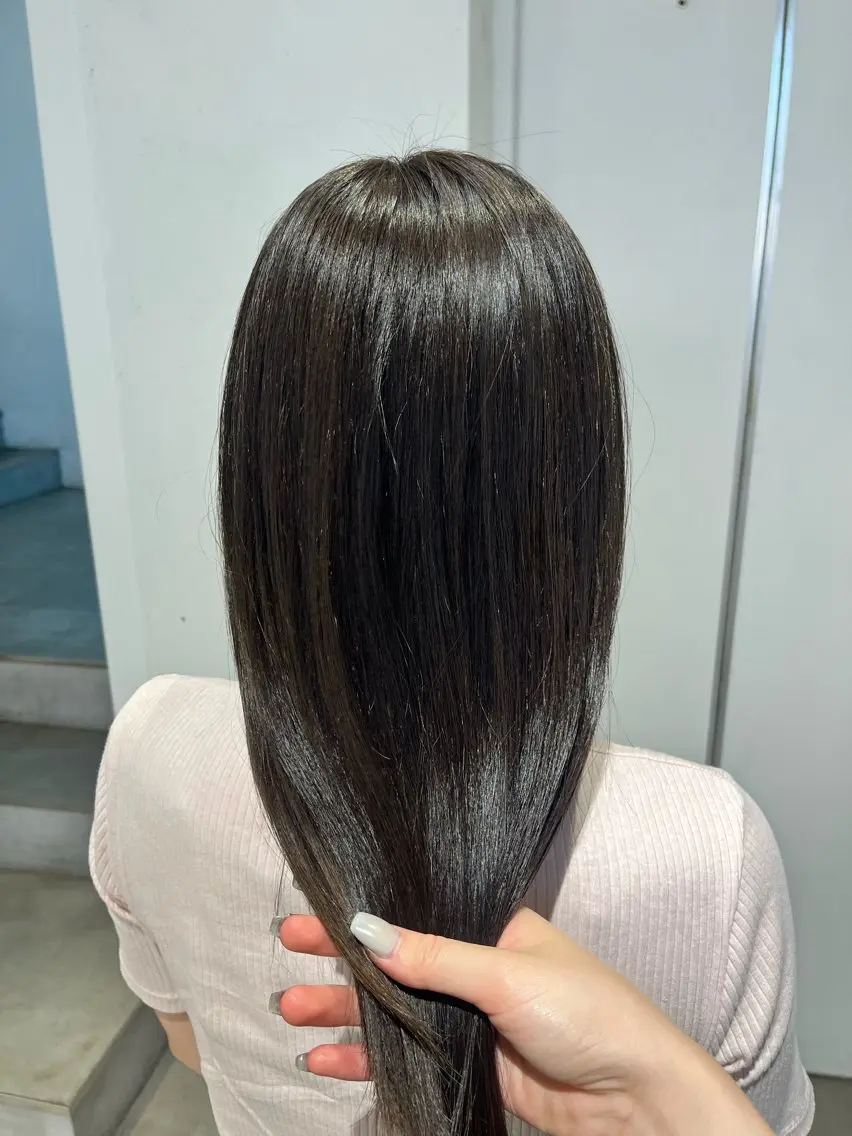 ロング カラー せりな🎀🕯️ /透明感カラーのヘアスタイル