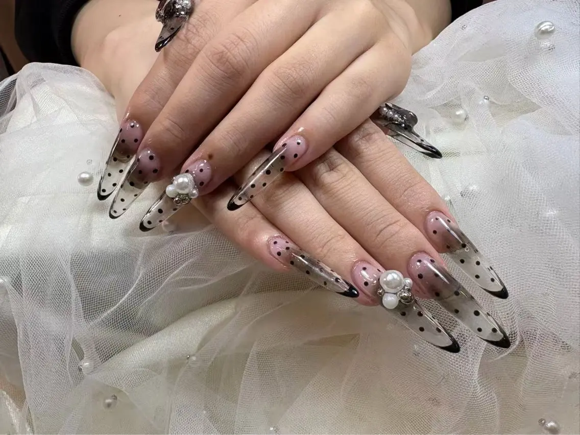 ネイル ハンドネイル WO MIAO💎のネイルデザイン