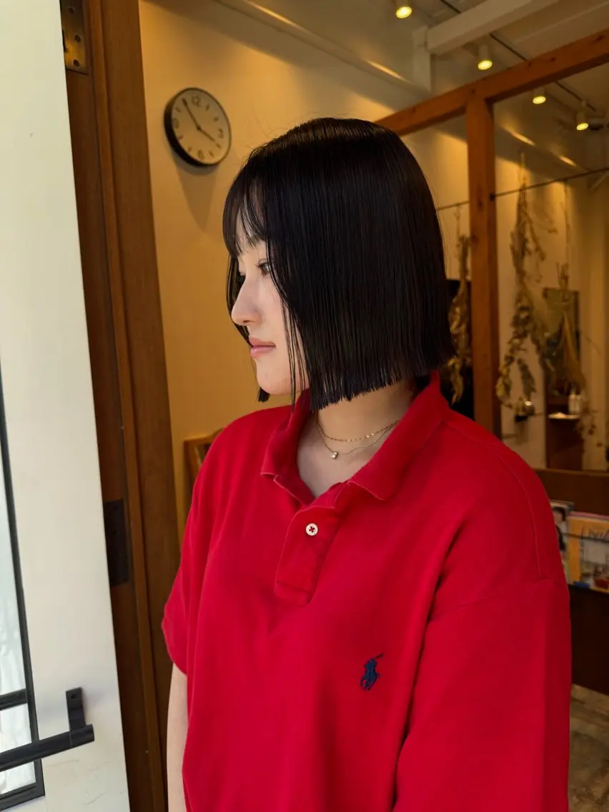 ショート 切りっぱなしボブ ボブ カット ヘアカラー トリートメント ENIF 大島 芽生のヘアスタイル
