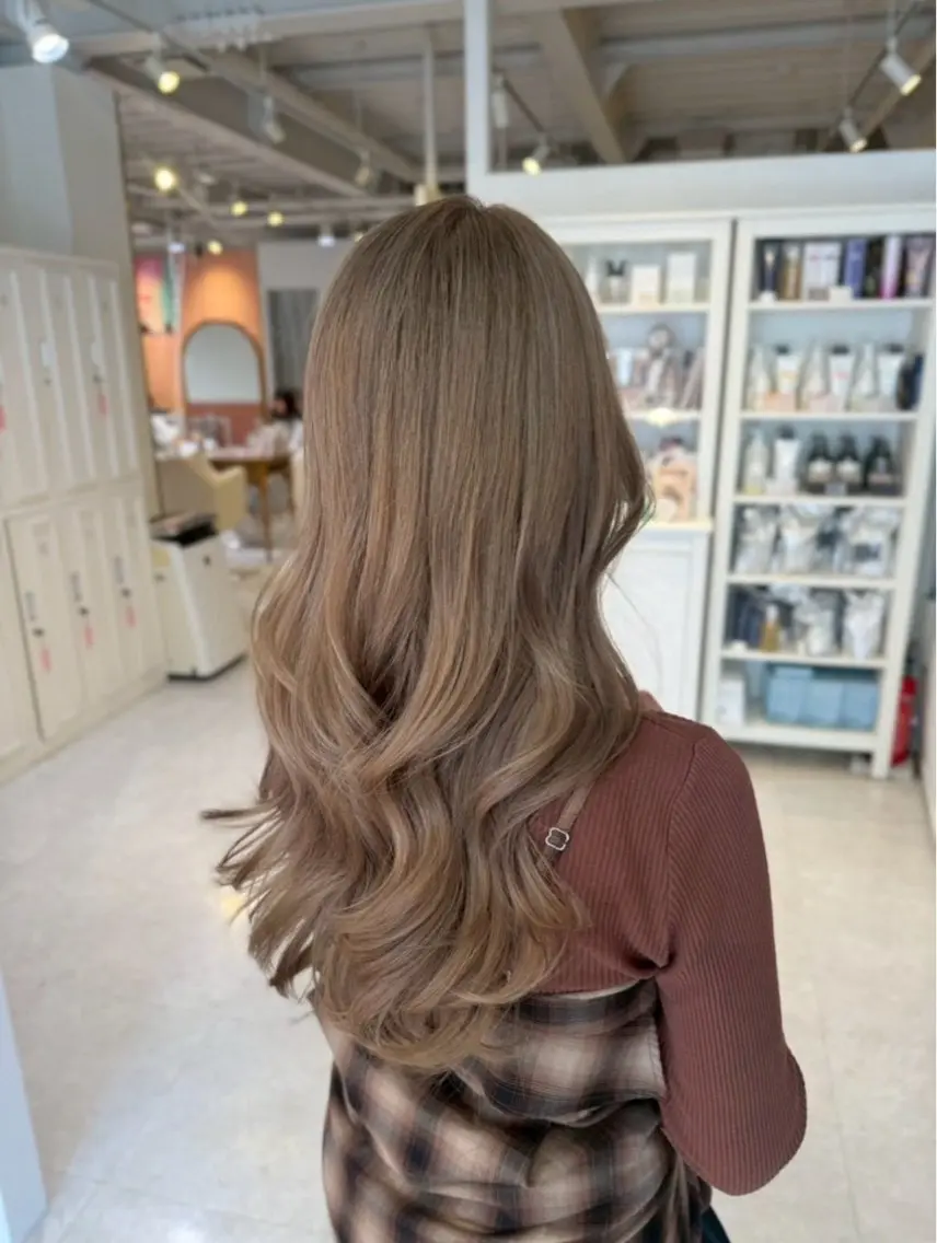 ロング カラー ヘアカラー SpecHolder mimiのヘアスタイル
