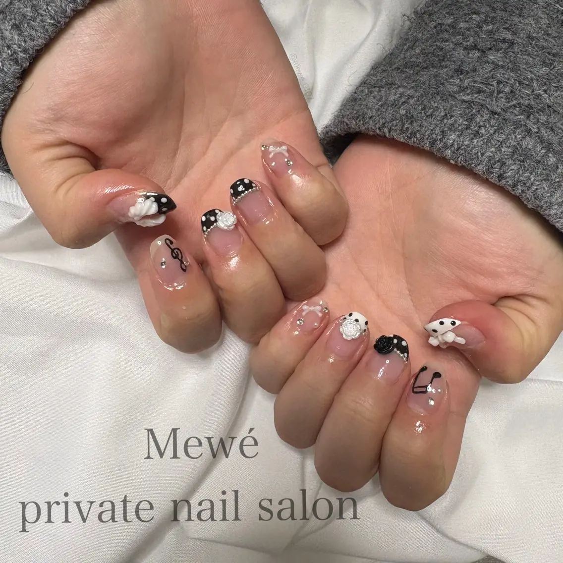 ネイル Mewé ayakaのネイルデザイン