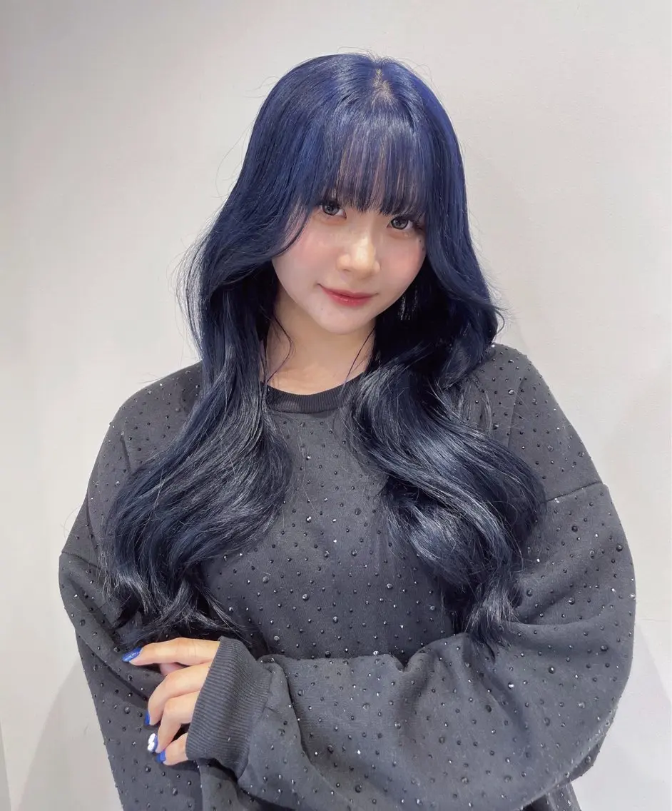 ロング カラー ヘアカラー トリートメント うる艶/ハイトーン 🎀hina🎀のヘアスタイル