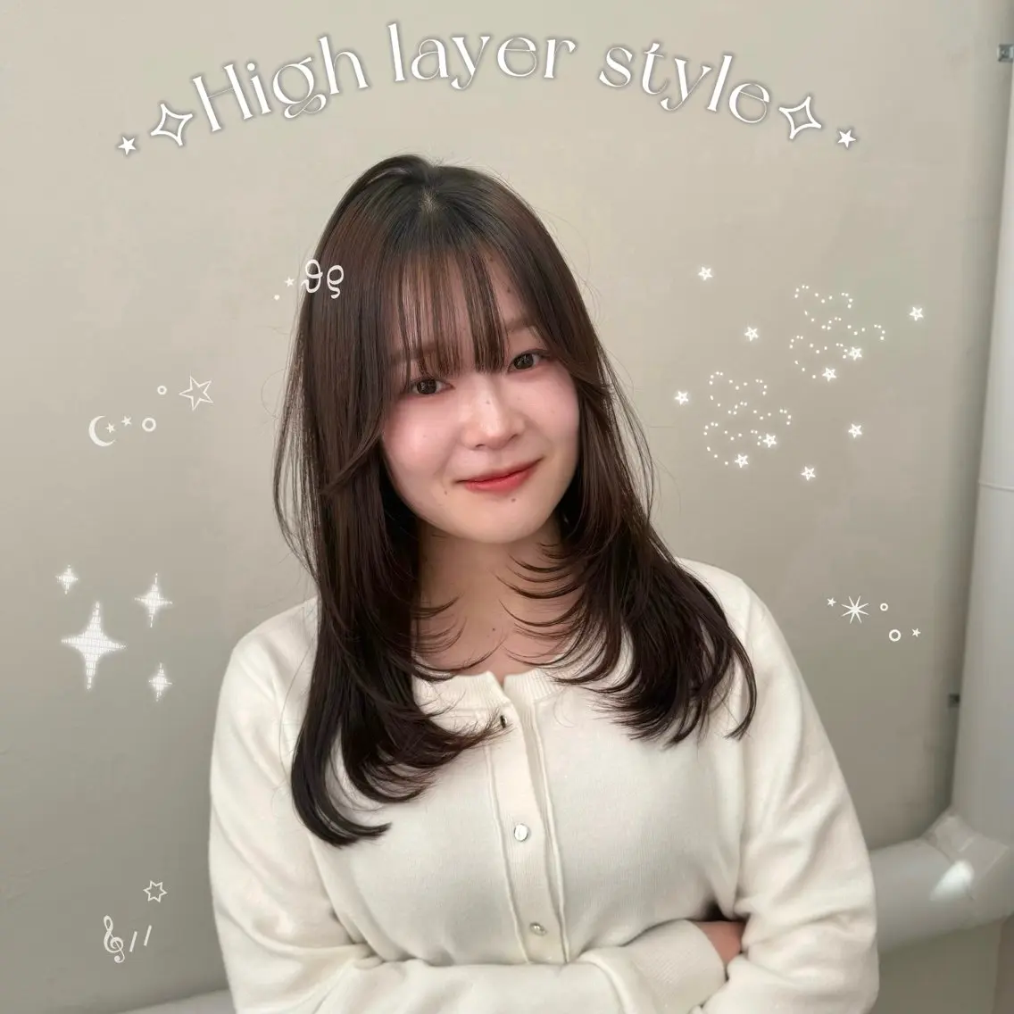 セミロング ハイレイヤー レイヤーカット SLASHスラッシュ 小西結奈のヘアスタイル