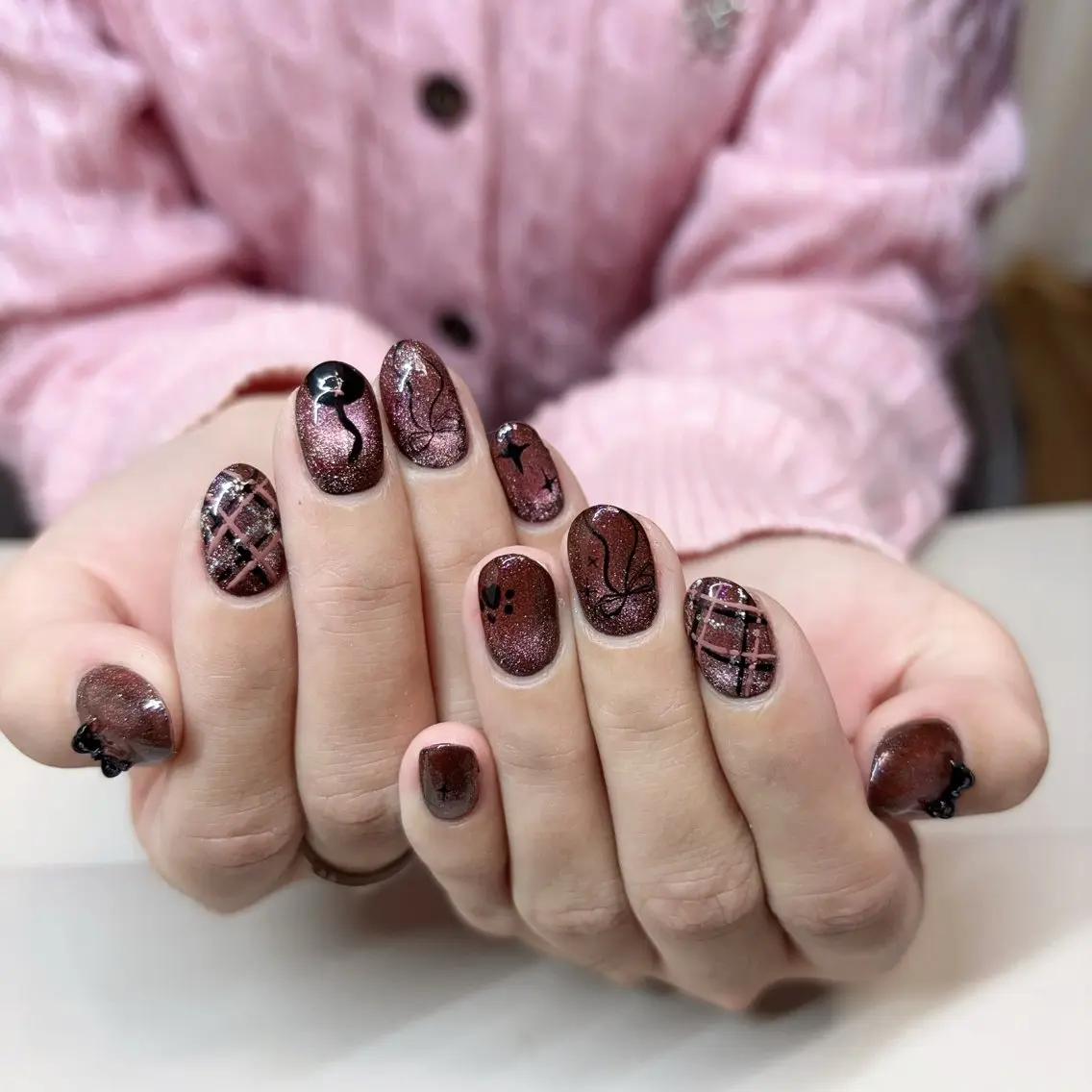 ネイル アニマル柄 アートネイル オーロラネイル べっ甲ネイル ブラウン Rika Nail ellaのネイルデザイン