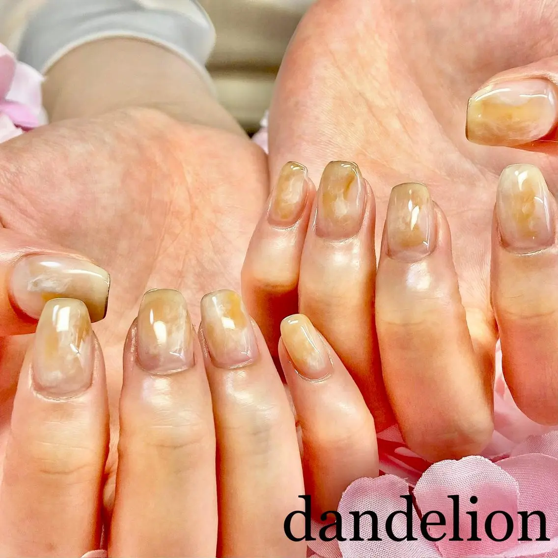 ネイル ハンドネイル ハンドケア dandelion ダンデライオンのネイルデザイン