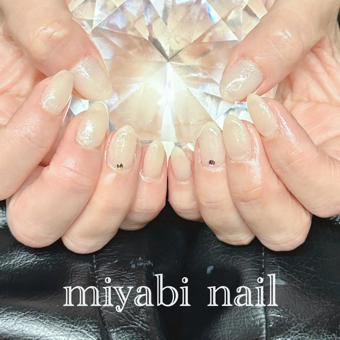 ネイル ブラウン ジェルネイル ラメ(グリッター) 持ち込み ピンク ハンドネイル miyabi nail 桂川駅近くのネイルデザイン