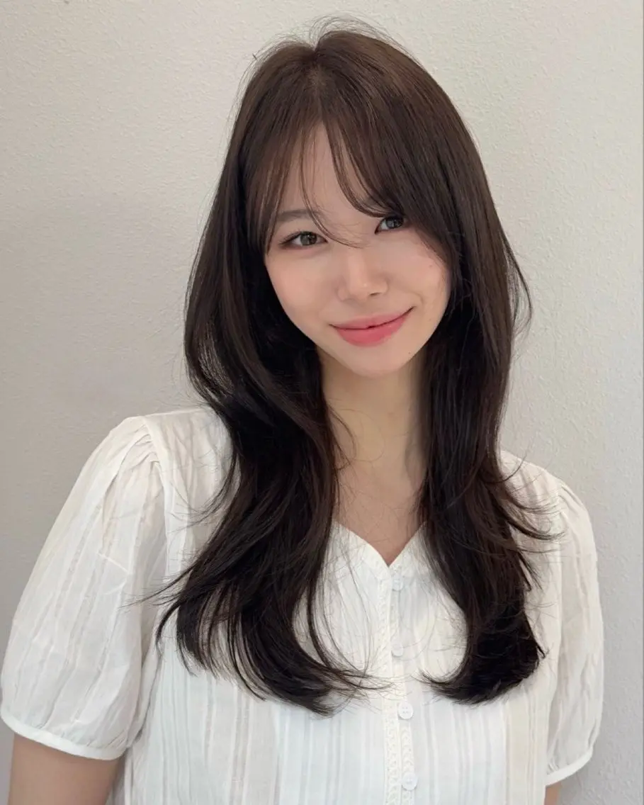 ロング カラー ヘアアレンジ ベージュカラー オリーブベージュ ハッシュカット 髪質改善 韓国風ヘア 🌟🍒ハイトーン 韓国ヘア/ユウミのヘアスタイル