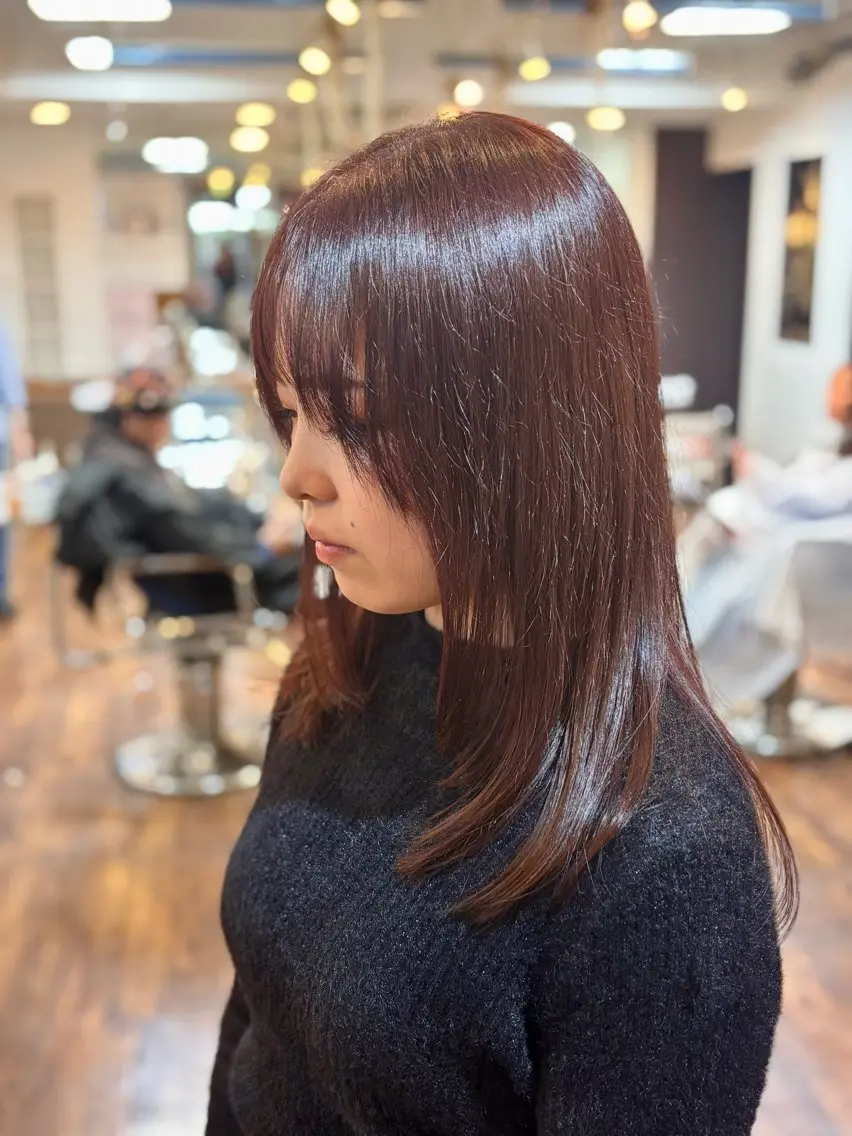 セミロング レイヤーカット カット ヘアカラー 天川 満博のヘアスタイル